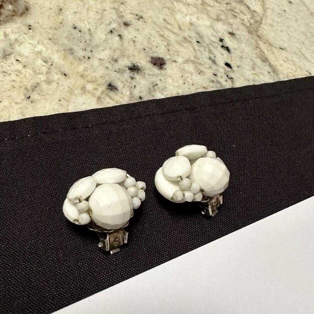 Alice Caviness White Bead Cluster Beaded Clip On Earrings
